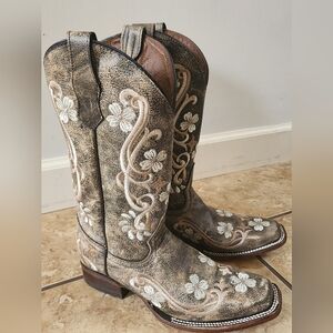 Corral Circle G Women's Honey Cowhide Cowboy Boots